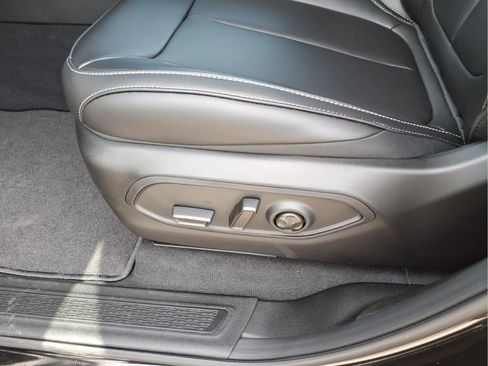 New 2026 Jeep Grand Cherokee L Limited AWD/4WD image 16