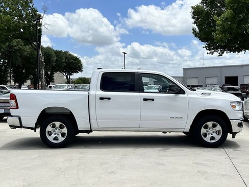 Used 2023 RAM 1500 Big Horn AWD/4WD image 3