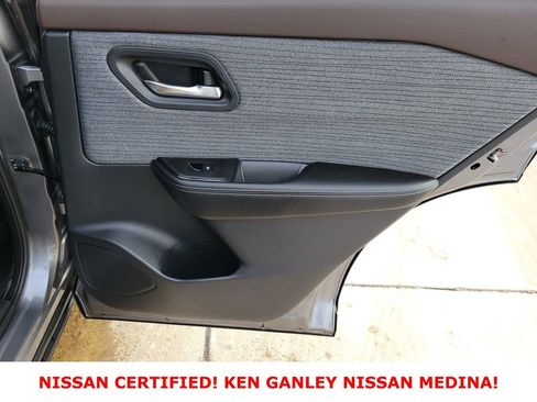 Certified 2023 Nissan Rogue SV image 47