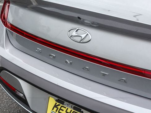 Certified 2023 Hyundai Sonata SE FWD image 9