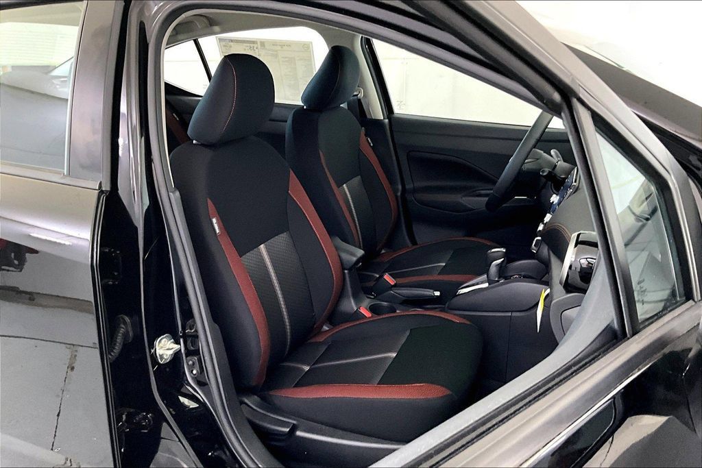 New 2025 Nissan Versa SR w/ Trunk Package FWD image 14