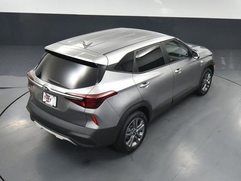 Used 2021 Kia Seltos LX image 50