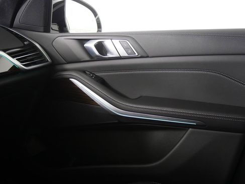 Used 2021 BMW X5 xDrive40i w/ Convenience Package image 29