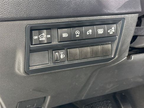 Used 2023 Toyota Tundra SR5 w/ SR5 Convenience Package AWD/4WD image 15