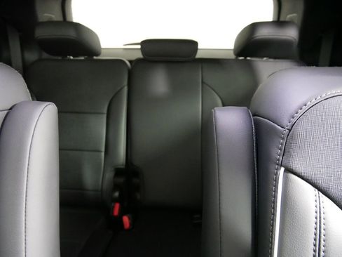 New 2026 Buick Enclave Preferred w/ Power Package image 18