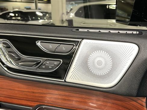 Used 2022 Lincoln Navigator Reserve AWD/4WD image 20