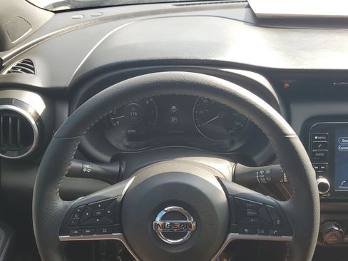 Certified 2021 Nissan Kicks SR w/ Interior Electronics Package image 21