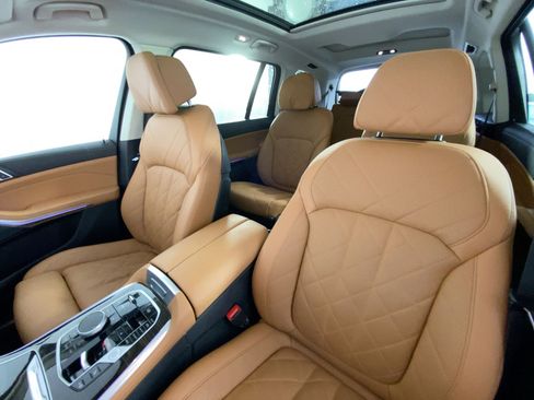 Certified 2023 BMW X7 xDrive40i w/ Climate Comfort Package image 22