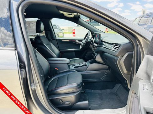 Used 2023 Ford Escape ST-Line Select w/ Tech Pack #2 AWD/4WD image 36