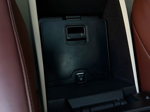 Used 2021 Mercedes-Benz Maybach GLS 600 4MATIC image 25