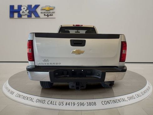 Used 2011 Chevrolet Silverado 2500 W/T w/ Snow Plow Prep Package AWD/4WD image 5