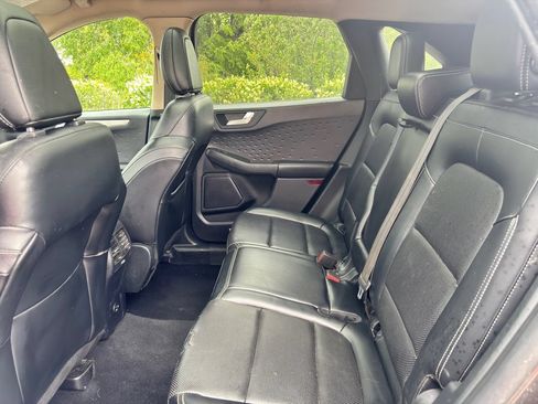 Used 2020 Ford Escape SEL AWD/4WD image 40