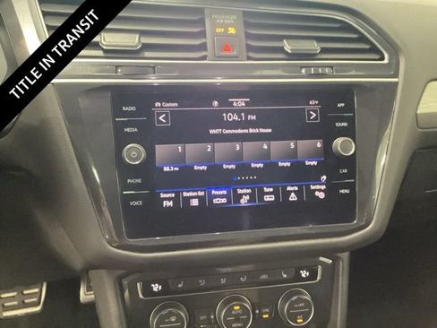 Used 2021 Volkswagen Tiguan SE R-Line AWD/4WD image 9