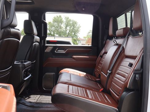 Used 2024 GMC Sierra 2500 Denali Ultimate w/ LPO, GMC Protection Package AWD/4WD image 33