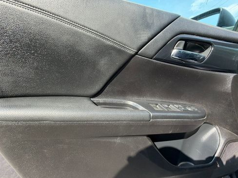 Used 2013 Honda Accord Sport image 15
