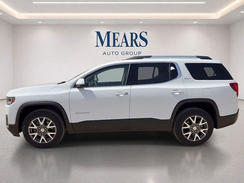 Used 2023 GMC Acadia SLT AWD/4WD image 2