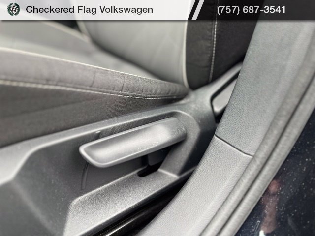 Used 2025 Volkswagen Jetta Sport FWD image 23