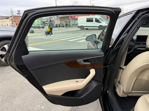 Used 2017 Audi A4 2.0T Premium image 22