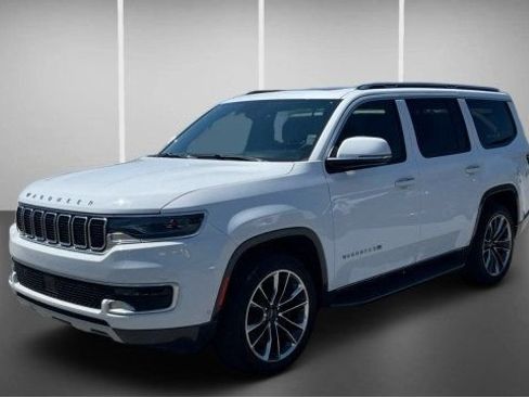 Used 2022 Jeep Wagoneer Series II w/ Premium Group I RWD image 3