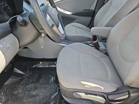Used 2017 Hyundai Accent SE image 16
