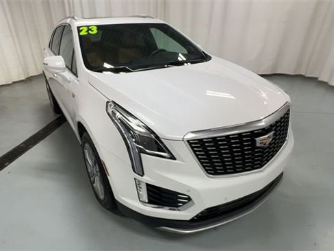 Certified 2023 Cadillac XT5 Premium Luxury w/ LPO, Floor Liner Package image 2