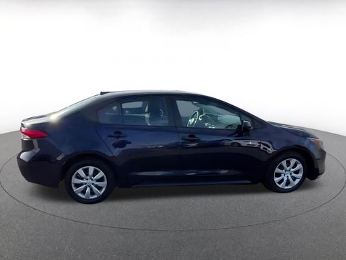 Used 2025 Toyota Corolla LE image 16