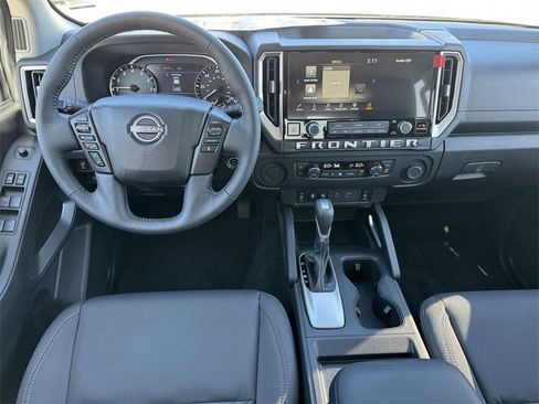 New 2025 Nissan Frontier SV w/ SV Convenience Package image 11