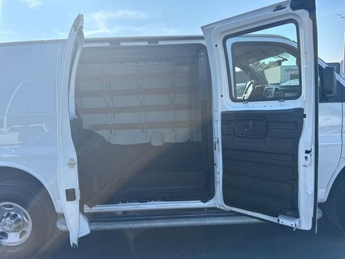 Used 2023 Chevrolet Express 2500 w/ Driver Convenience Package image 26