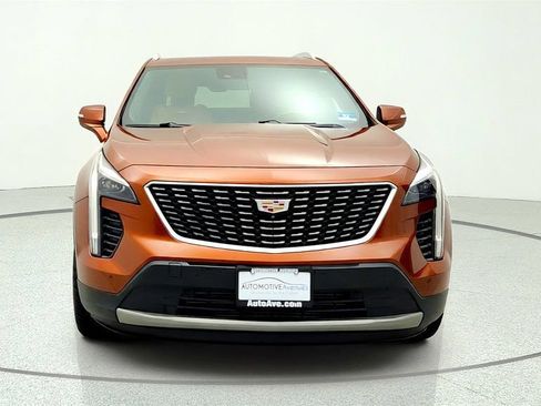 Used 2019 Cadillac XT4 Premium Luxury FWD image 2