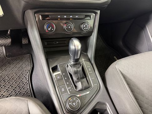 Used 2018 Volkswagen Tiguan S AWD/4WD image 18