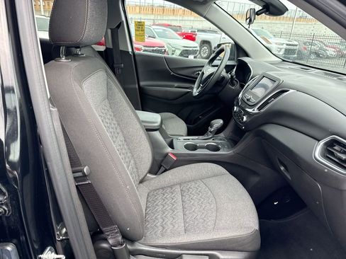 Used 2024 Chevrolet Equinox LT image 28