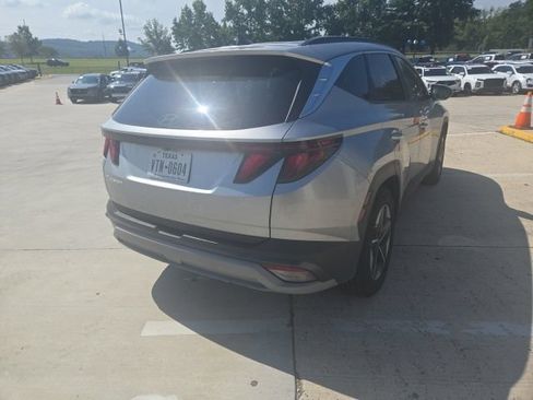 Used 2025 Hyundai Tucson SEL FWD image 10