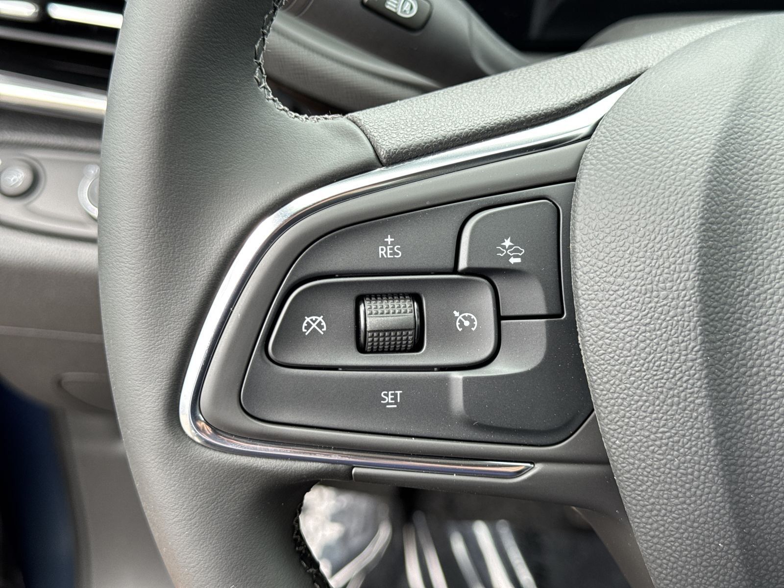 New 2026 Buick Envista Sport Touring w/ Convenience II Package FWD image 75
