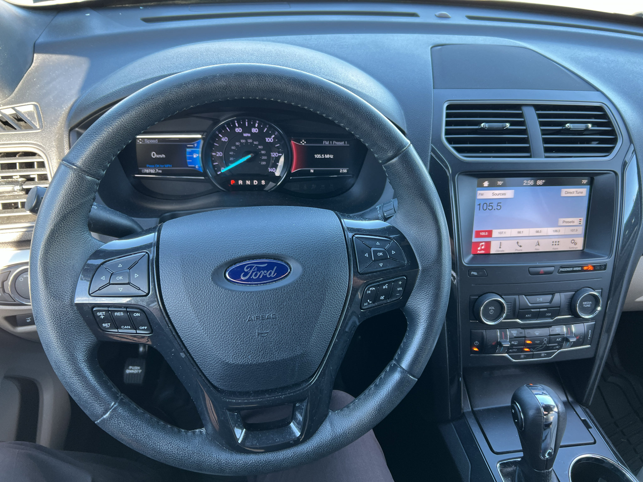 Used 2019 Ford Explorer XLT w/ Equipment Group 202A AWD/4WD image 11