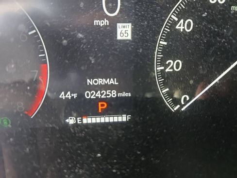 Used 2024 Honda HR-V Sport image 8