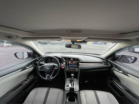 Used 2019 Honda Civic EX image 12