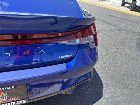 Used 2023 Hyundai Elantra Limited FWD image 7