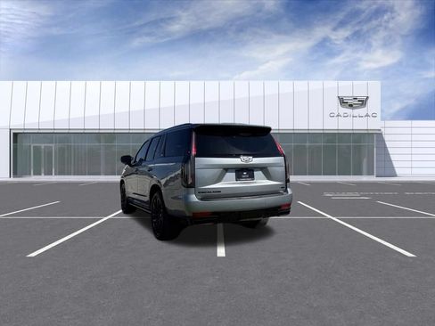 Used 2023 Cadillac Escalade Sport w/ LPO, ONYX Package AWD/4WD image 11