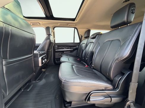 Used 2019 Ford Expedition Max Platinum AWD/4WD image 12
