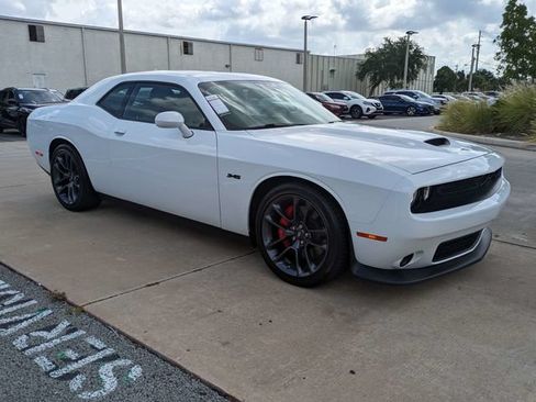 Used 2023 Dodge Challenger R/T w/ Plus Package RWD image 2