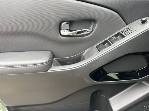 Used 2022 Nissan Frontier PRO-4X w/ Pro-4X Premium Package image 10