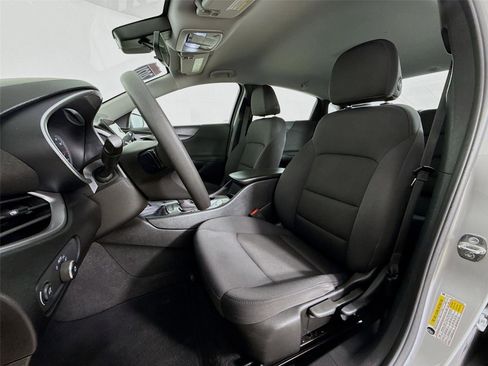 Used 2021 Chevrolet Malibu LS image 19