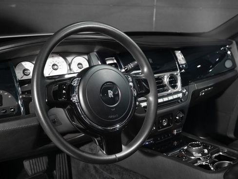 Used 2015 Rolls-Royce Ghost RWD image 28