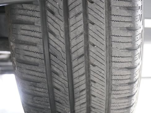 Used 2013 Toyota Highlander Limited image 32