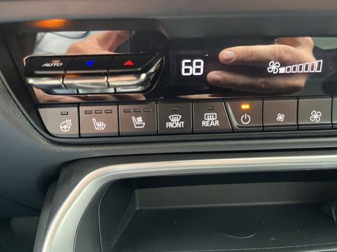 Certified 2025 MAZDA CX-70 3.3 Turbo S w/ Premium Package image 18