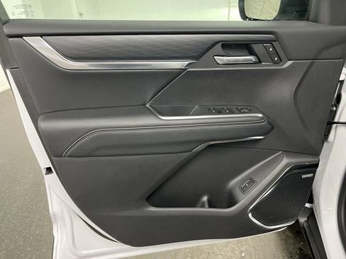 New 2025 GMC Acadia Elevation w/ Black Edition AWD/4WD image 22