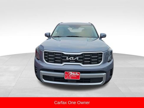 Used 2025 Kia Telluride S image 2