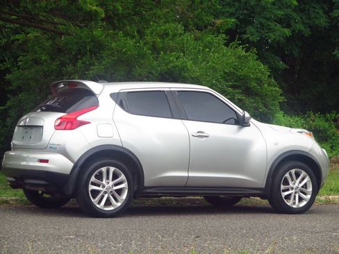Used 2012 Nissan Juke SL AWD/4WD image 6