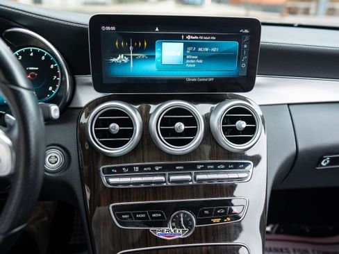 Used 2022 Mercedes-Benz C 300 Coupe image 26