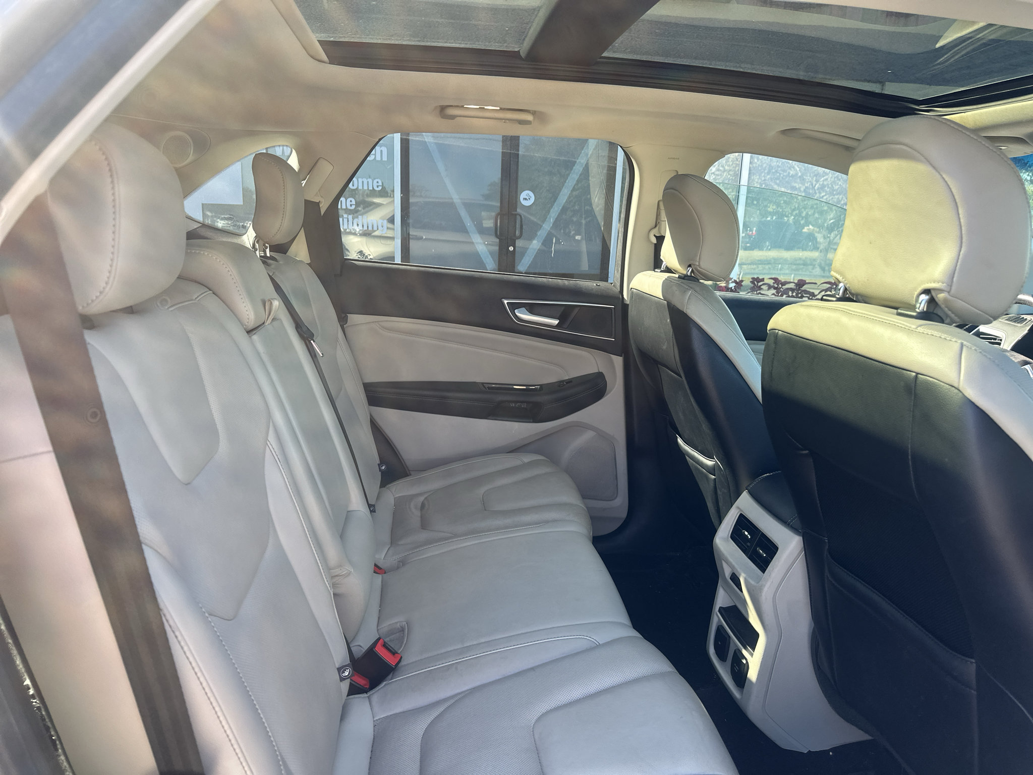 Used 2017 Ford Edge Titanium w/ Equipment Group 301A FWD image 13